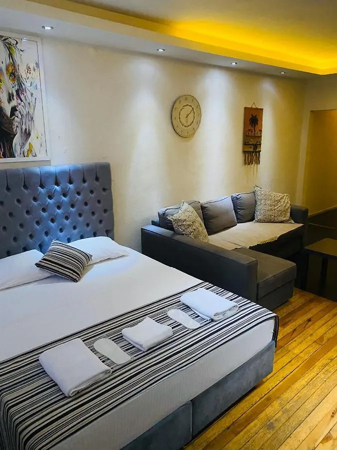 Maya Hotel Ve Cafe Konak  Aparthotel