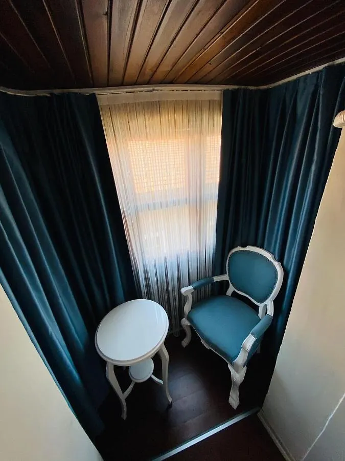 Maya Hotel Ve Cafe Konak  0*, Izmir